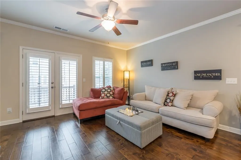 7305 Glisten Avenue, Atlanta, Georgia 30328, 3 Bedrooms Bedrooms, ,3 BathroomsBathrooms,Residential,Sold,7305 Glisten Avenue,6792196