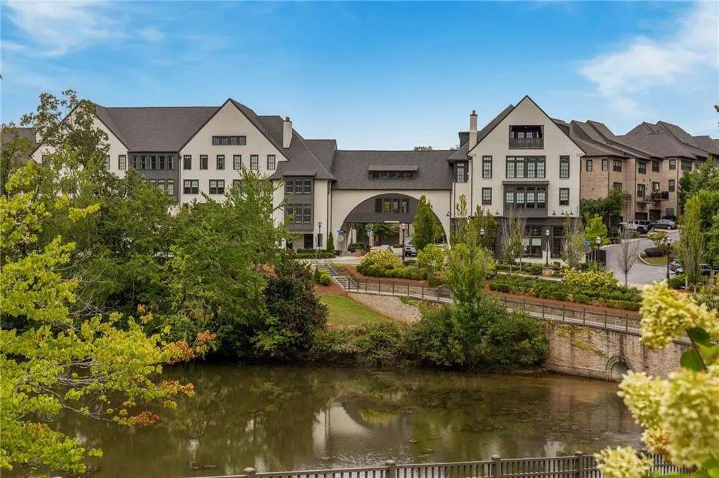 6657 Encore Boulevard, Atlanta, Georgia 30328, 4 Bedrooms Bedrooms, ,4 BathroomsBathrooms,Residential,Sold,6657 Encore Boulevard,7532007