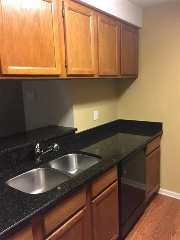 514 Barrington Hills Drive Unit 0, Sandy Springs, Georgia 30350, 2 Bedrooms Bedrooms, ,2 BathroomsBathrooms,Residential,Sold,514 Barrington Hills Drive Unit 0,5849462