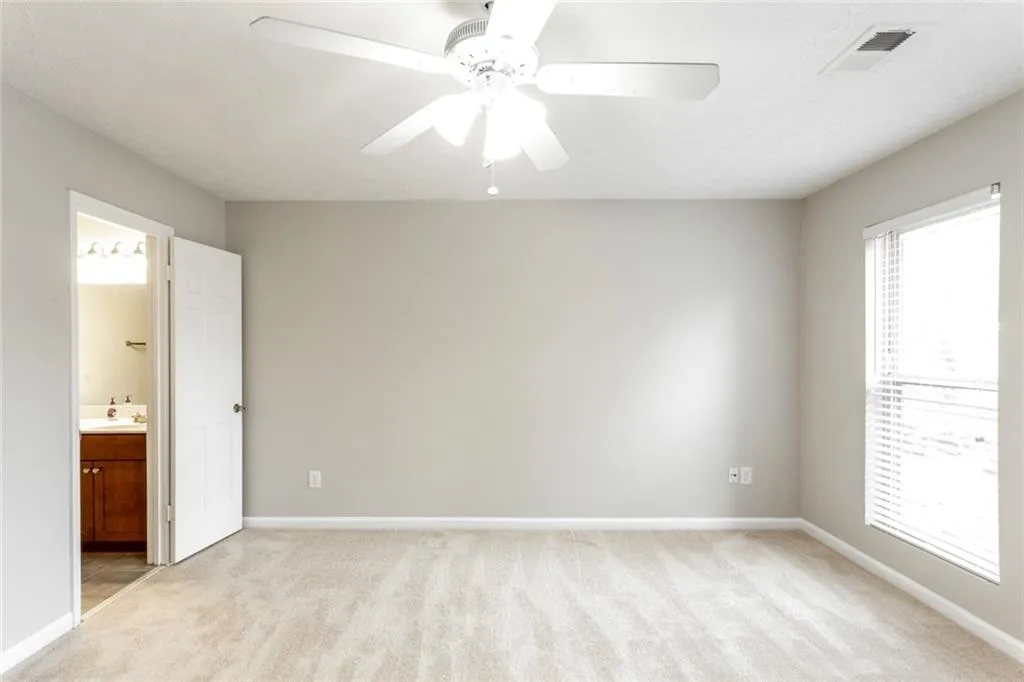 125 N River Drive Unit B, Sandy Springs, Georgia 30350, 2 Bedrooms Bedrooms, ,2 BathroomsBathrooms,Residential,Sold,125 N River Drive Unit B,6103394