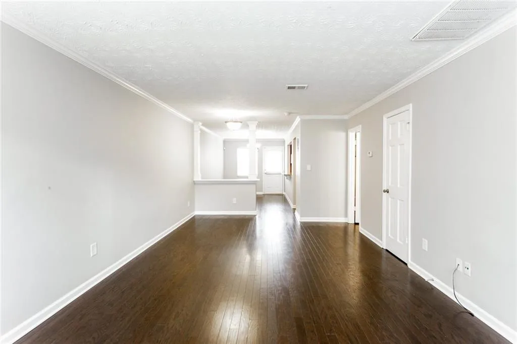 125 N River Drive Unit B, Sandy Springs, Georgia 30350, 2 Bedrooms Bedrooms, ,2 BathroomsBathrooms,Residential,Sold,125 N River Drive Unit B,6103394