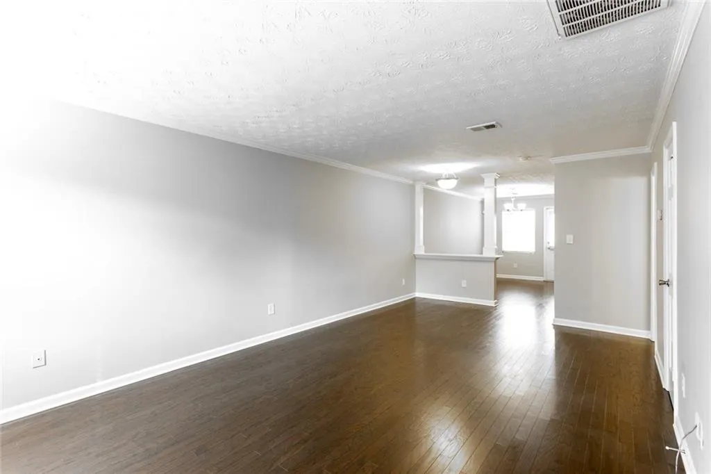 125 N River Drive Unit B, Sandy Springs, Georgia 30350, 2 Bedrooms Bedrooms, ,2 BathroomsBathrooms,Residential,Sold,125 N River Drive Unit B,6103394