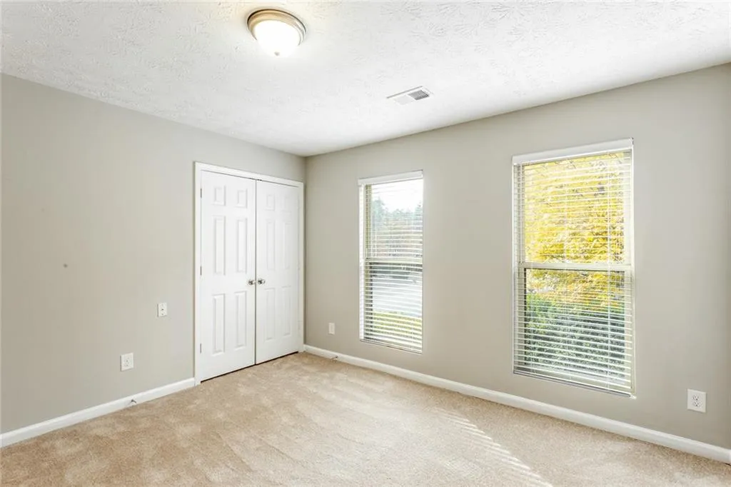 125 N River Drive Unit B, Sandy Springs, Georgia 30350, 2 Bedrooms Bedrooms, ,2 BathroomsBathrooms,Residential,Sold,125 N River Drive Unit B,6103394