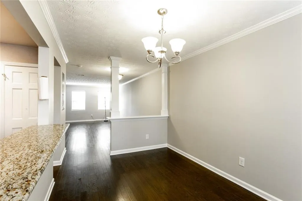 125 N River Drive Unit B, Sandy Springs, Georgia 30350, 2 Bedrooms Bedrooms, ,2 BathroomsBathrooms,Residential,Sold,125 N River Drive Unit B,6103394