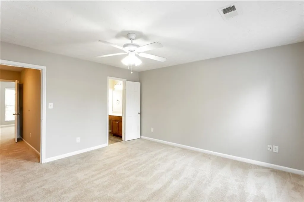 125 N River Drive Unit B, Sandy Springs, Georgia 30350, 2 Bedrooms Bedrooms, ,2 BathroomsBathrooms,Residential,Sold,125 N River Drive Unit B,6103394