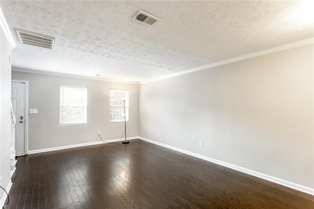 125 N River Drive Unit B, Sandy Springs, Georgia 30350, 2 Bedrooms Bedrooms, ,2 BathroomsBathrooms,Residential,Sold,125 N River Drive Unit B,6103394