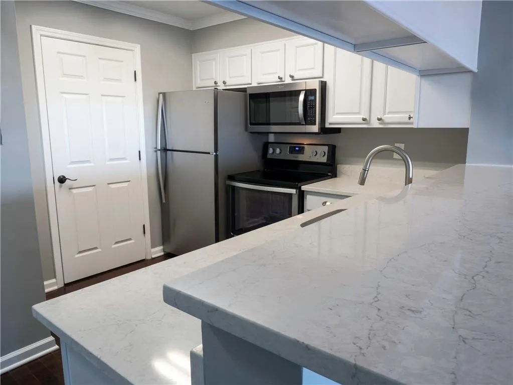 795 Hammond Drive Unit 801, Atlanta, Georgia 30328, 2 Bedrooms Bedrooms, ,1 BathroomBathrooms,Residential,Sold,795 Hammond Drive Unit 801,6523278