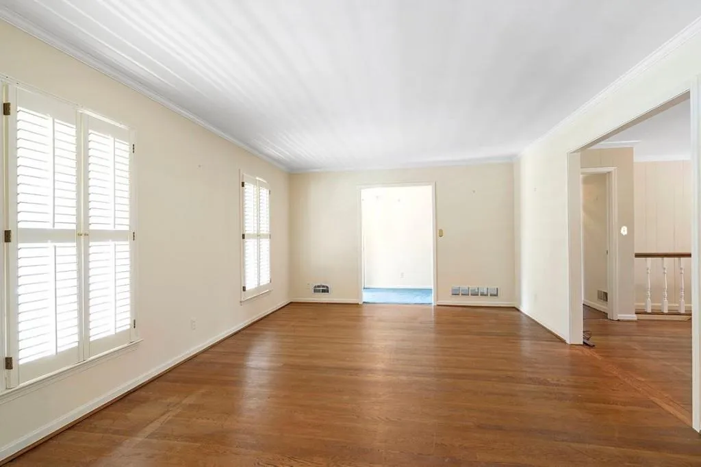 24 Brandon Ridge Drive, Sandy Springs, Georgia 30328, 4 Bedrooms Bedrooms, ,2 BathroomsBathrooms,Residential,Sold,24 Brandon Ridge Drive,7024082