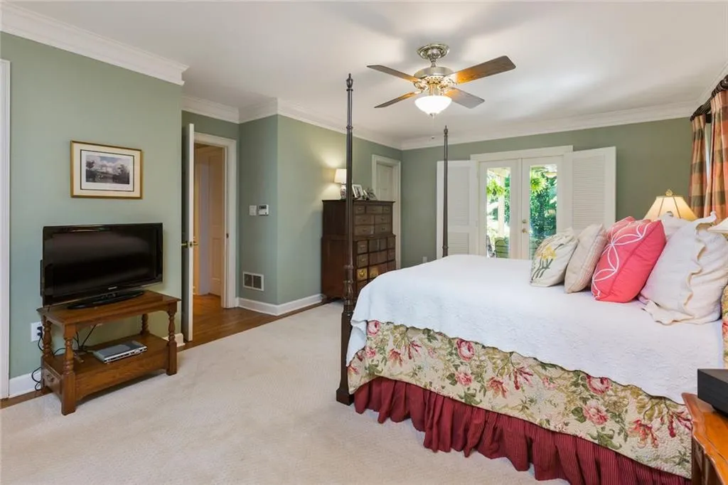 4770 Powers Ferry Road, Sandy Springs, Georgia 30327, 5 Bedrooms Bedrooms, ,4 BathroomsBathrooms,Residential,Sold,4770 Powers Ferry Road,5861163
