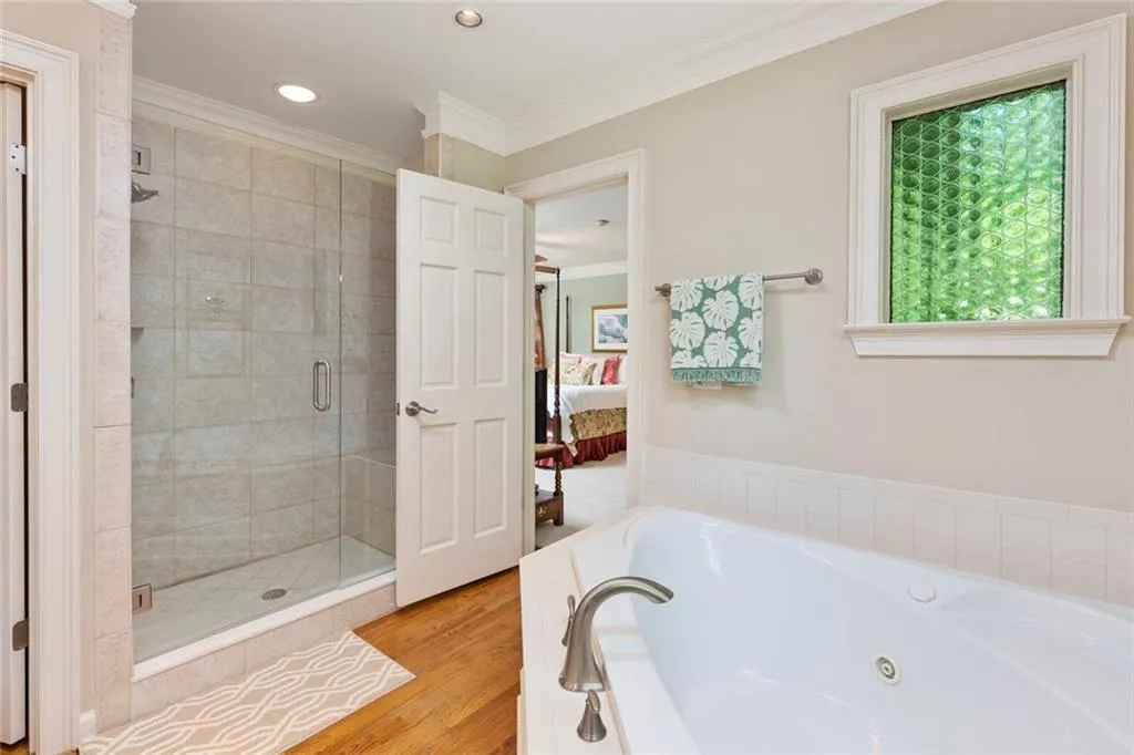 4770 Powers Ferry Road, Sandy Springs, Georgia 30327, 5 Bedrooms Bedrooms, ,4 BathroomsBathrooms,Residential,Sold,4770 Powers Ferry Road,5861163