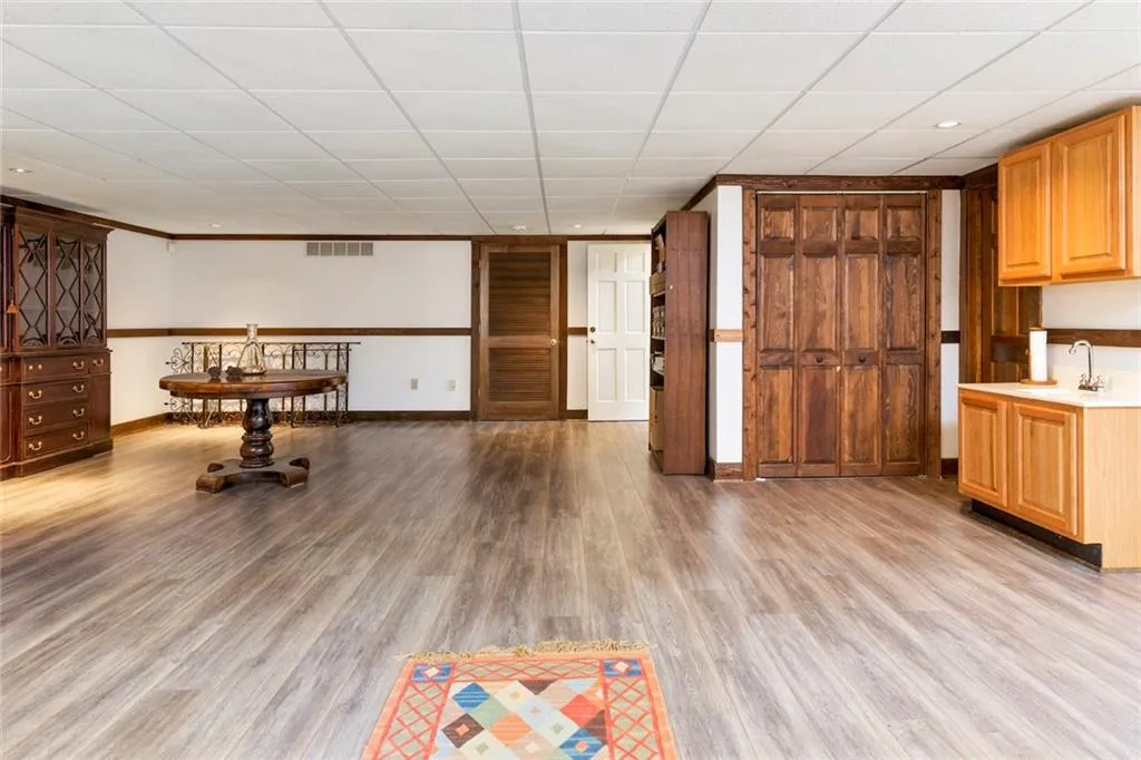 4770 Powers Ferry Road, Sandy Springs, Georgia 30327, 5 Bedrooms Bedrooms, ,4 BathroomsBathrooms,Residential,Sold,4770 Powers Ferry Road,5861163