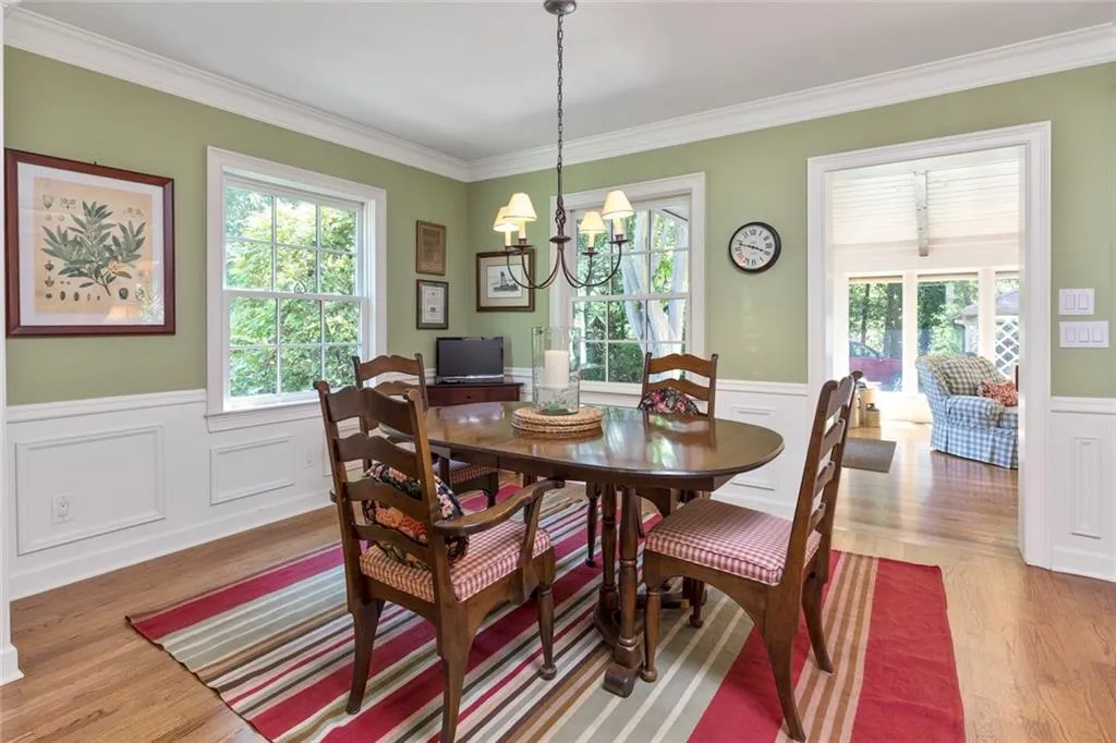4770 Powers Ferry Road, Sandy Springs, Georgia 30327, 5 Bedrooms Bedrooms, ,4 BathroomsBathrooms,Residential,Sold,4770 Powers Ferry Road,5861163