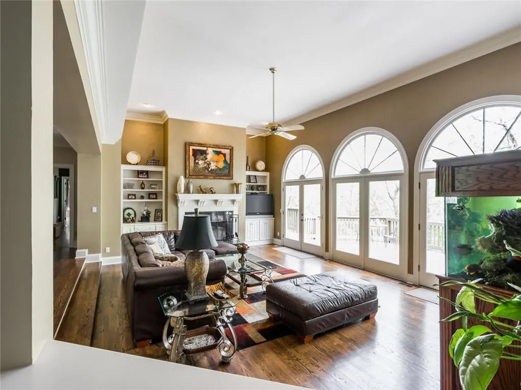 265 Gold Creek Court, Sandy Springs, Georgia 30350, 5 Bedrooms Bedrooms, ,4 BathroomsBathrooms,Residential,Sold,265 Gold Creek Court,5677714