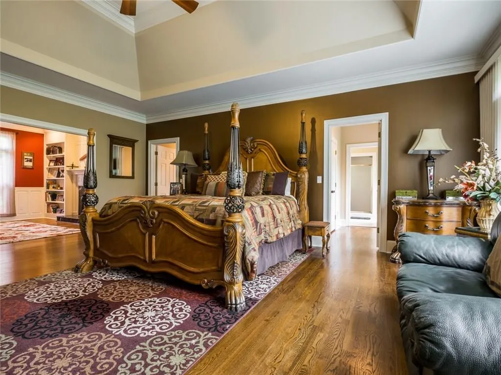 265 Gold Creek Court, Sandy Springs, Georgia 30350, 5 Bedrooms Bedrooms, ,4 BathroomsBathrooms,Residential,Sold,265 Gold Creek Court,5677714