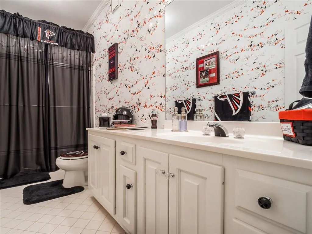 265 Gold Creek Court, Sandy Springs, Georgia 30350, 5 Bedrooms Bedrooms, ,4 BathroomsBathrooms,Residential,Sold,265 Gold Creek Court,5677714
