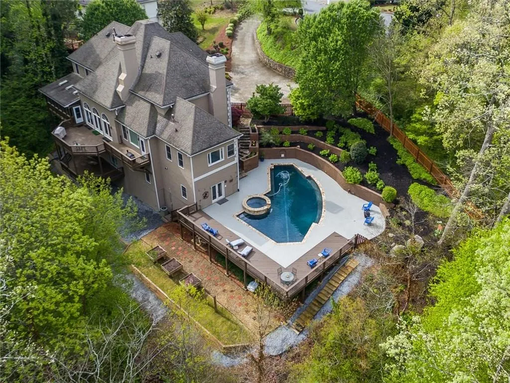 265 Gold Creek Court, Sandy Springs, Georgia 30350, 5 Bedrooms Bedrooms, ,4 BathroomsBathrooms,Residential,Sold,265 Gold Creek Court,5677714