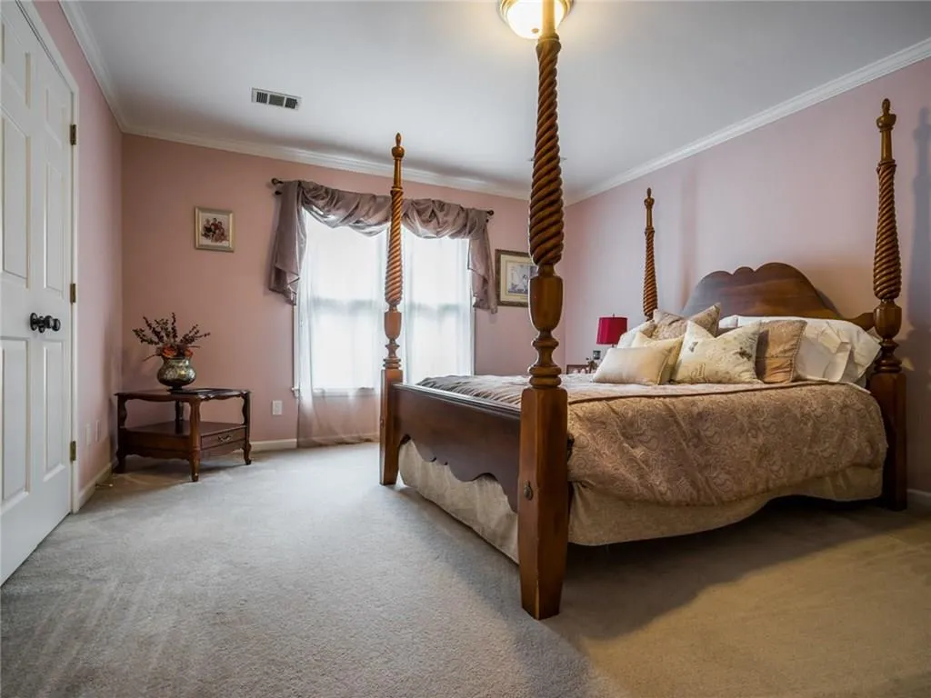 265 Gold Creek Court, Sandy Springs, Georgia 30350, 5 Bedrooms Bedrooms, ,4 BathroomsBathrooms,Residential,Sold,265 Gold Creek Court,5677714