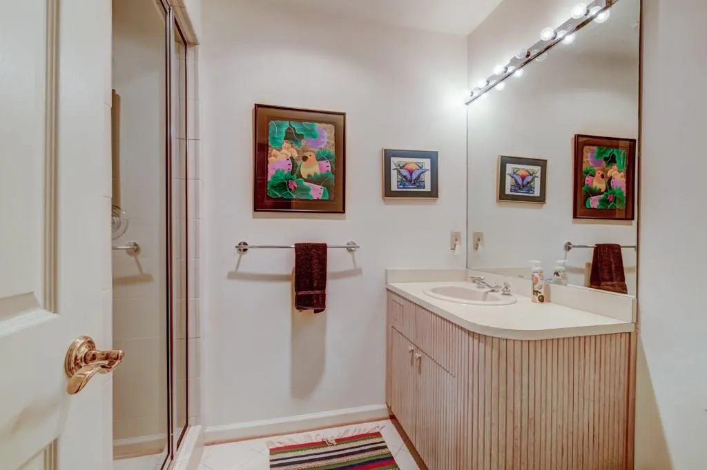 220 River Court Parkway, Sandy Springs, Georgia 30328, 4 Bedrooms Bedrooms, ,5 BathroomsBathrooms,Residential,Sold,220 River Court Parkway,5983628
