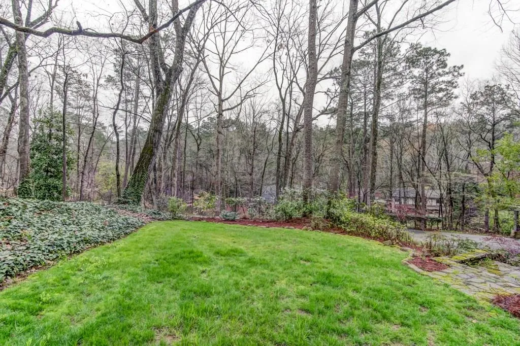 220 River Court Parkway, Sandy Springs, Georgia 30328, 4 Bedrooms Bedrooms, ,5 BathroomsBathrooms,Residential,Sold,220 River Court Parkway,5983628