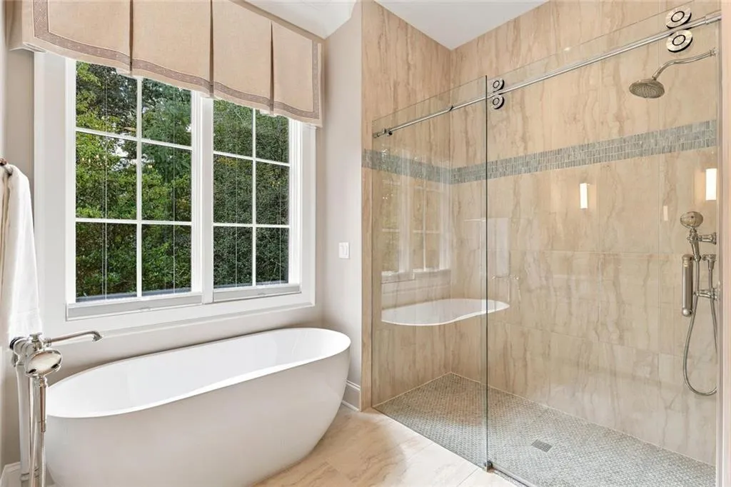 Tub and stepless Shower