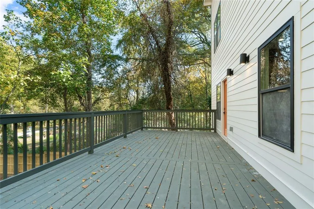 1695 North Avenue Nw, Atlanta, Georgia 30318, 4 Bedrooms Bedrooms, ,3 BathroomsBathrooms,Residential,For Sale,1695 North Avenue Nw,7480294