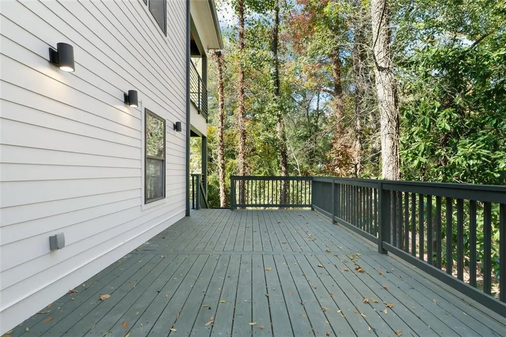 1695 North Avenue Nw, Atlanta, Georgia 30318, 4 Bedrooms Bedrooms, ,3 BathroomsBathrooms,Residential,For Sale,1695 North Avenue Nw,7480294