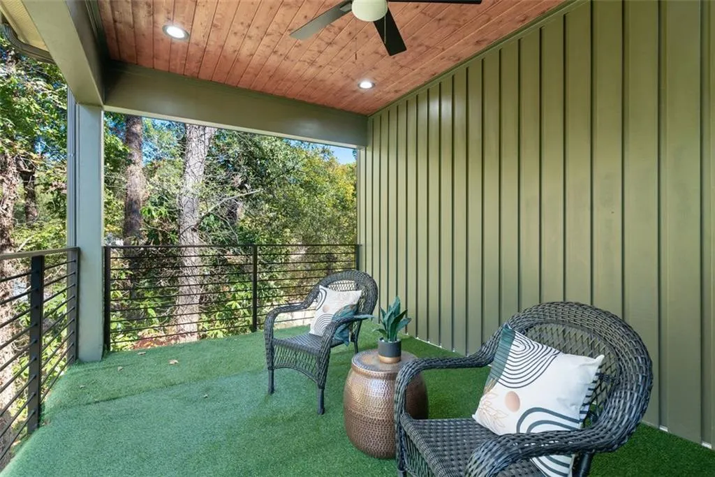 1695 North Avenue Nw, Atlanta, Georgia 30318, 4 Bedrooms Bedrooms, ,3 BathroomsBathrooms,Residential,For Sale,1695 North Avenue Nw,7480294