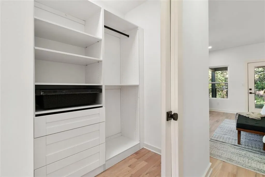 1695 North Avenue Nw, Atlanta, Georgia 30318, 4 Bedrooms Bedrooms, ,3 BathroomsBathrooms,Residential,For Sale,1695 North Avenue Nw,7480294