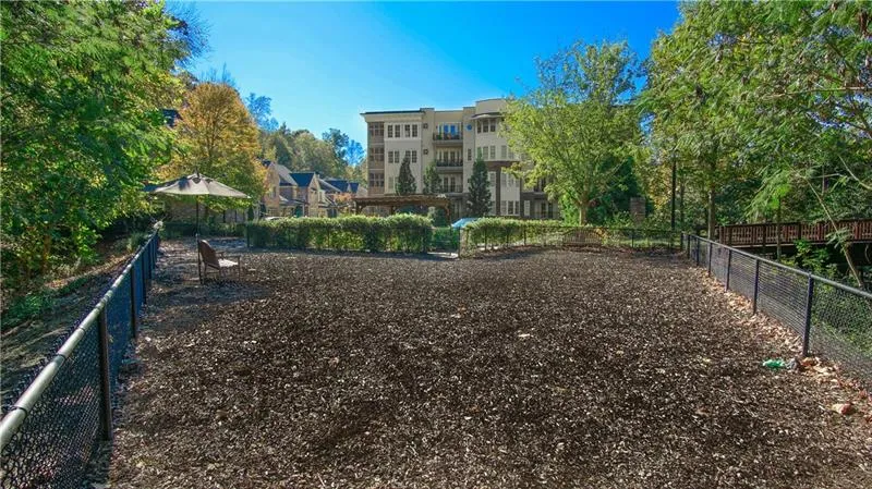 200 River Vista Drive Unit 118, Atlanta, Georgia 30339, 2 Bedrooms Bedrooms, ,2 BathroomsBathrooms,Residential,Sold,200 River Vista Drive Unit 118,6645860