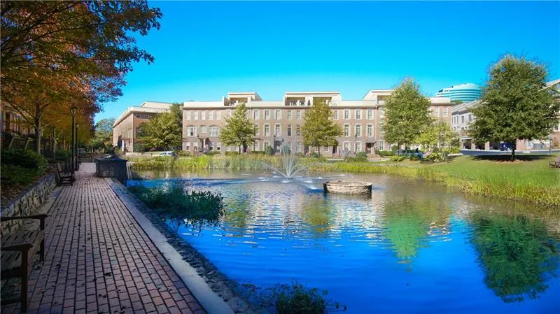 200 River Vista Drive Unit 118, Atlanta, Georgia 30339, 2 Bedrooms Bedrooms, ,2 BathroomsBathrooms,Residential,Sold,200 River Vista Drive Unit 118,6645860