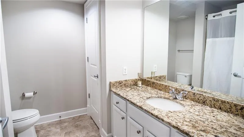200 River Vista Drive Unit 118, Atlanta, Georgia 30339, 2 Bedrooms Bedrooms, ,2 BathroomsBathrooms,Residential,Sold,200 River Vista Drive Unit 118,6645860