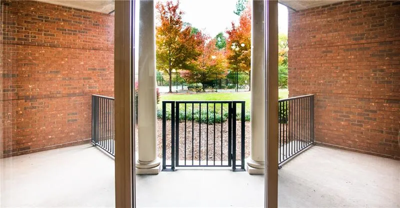 200 River Vista Drive Unit 118, Atlanta, Georgia 30339, 2 Bedrooms Bedrooms, ,2 BathroomsBathrooms,Residential,Sold,200 River Vista Drive Unit 118,6645860