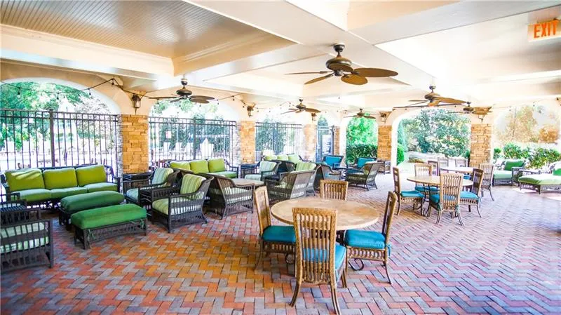 200 River Vista Drive Unit 118, Atlanta, Georgia 30339, 2 Bedrooms Bedrooms, ,2 BathroomsBathrooms,Residential,Sold,200 River Vista Drive Unit 118,6645860