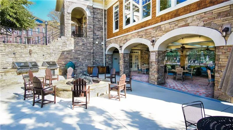 200 River Vista Drive Unit 118, Atlanta, Georgia 30339, 2 Bedrooms Bedrooms, ,2 BathroomsBathrooms,Residential,Sold,200 River Vista Drive Unit 118,6645860