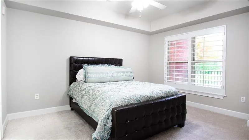 200 River Vista Drive Unit 118, Atlanta, Georgia 30339, 2 Bedrooms Bedrooms, ,2 BathroomsBathrooms,Residential,Sold,200 River Vista Drive Unit 118,6645860