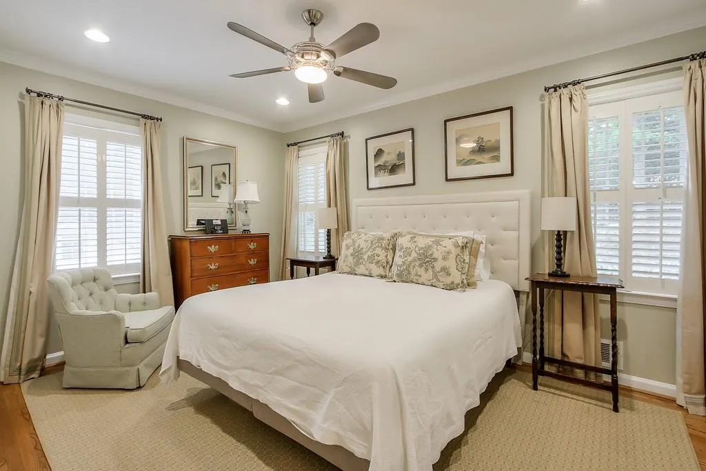 42 Pine Lake Drive, Sandy Springs, Georgia 30327, 4 Bedrooms Bedrooms, ,3 BathroomsBathrooms,Residential,Sold,42 Pine Lake Drive,7038615