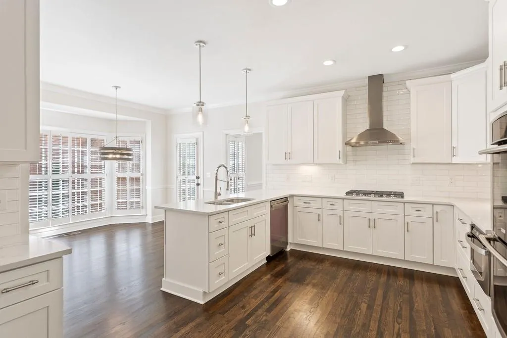 215 Woodchase Close Ne, Sandy Springs, Georgia 30319, 4 Bedrooms Bedrooms, ,4 BathroomsBathrooms,Residential,Sold,215 Woodchase Close Ne,6797364
