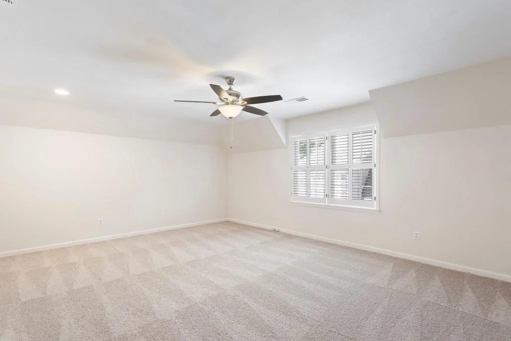 215 Woodchase Close Ne, Sandy Springs, Georgia 30319, 4 Bedrooms Bedrooms, ,4 BathroomsBathrooms,Residential,Sold,215 Woodchase Close Ne,6797364