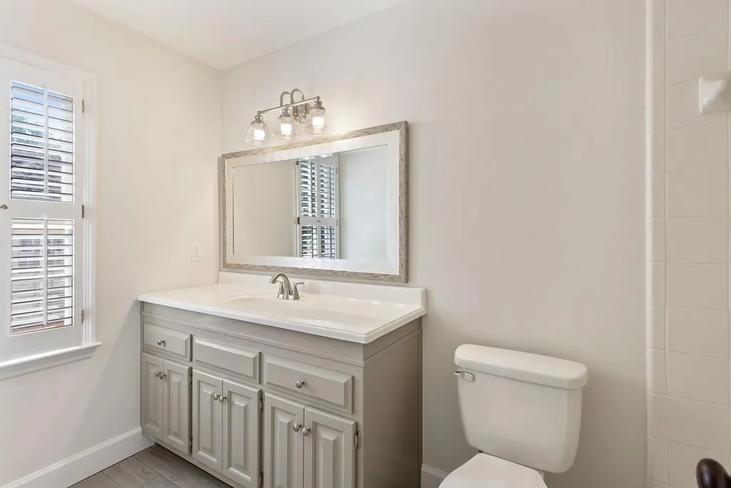 215 Woodchase Close Ne, Sandy Springs, Georgia 30319, 4 Bedrooms Bedrooms, ,4 BathroomsBathrooms,Residential,Sold,215 Woodchase Close Ne,6797364