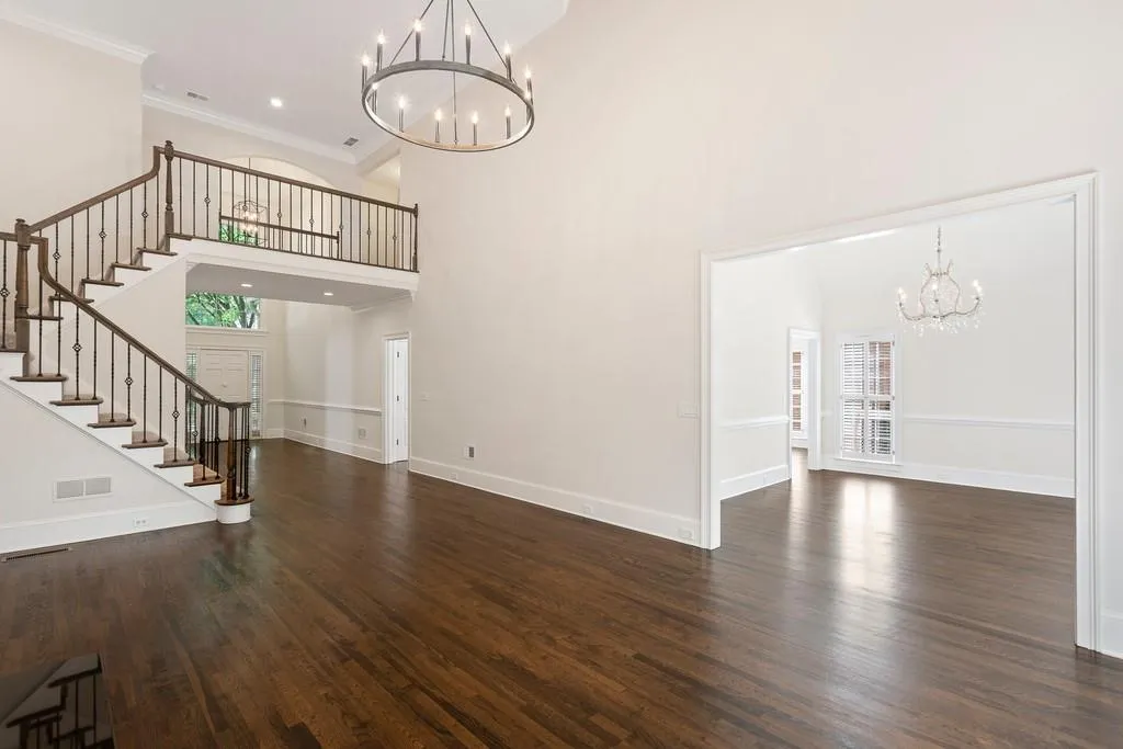 215 Woodchase Close Ne, Sandy Springs, Georgia 30319, 4 Bedrooms Bedrooms, ,4 BathroomsBathrooms,Residential,Sold,215 Woodchase Close Ne,6797364