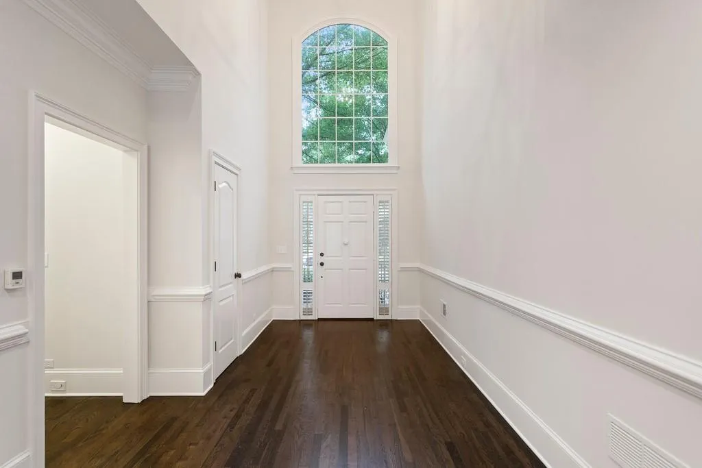 215 Woodchase Close Ne, Sandy Springs, Georgia 30319, 4 Bedrooms Bedrooms, ,4 BathroomsBathrooms,Residential,Sold,215 Woodchase Close Ne,6797364