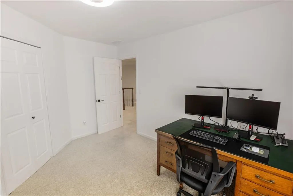 Bedroom 4 / Office