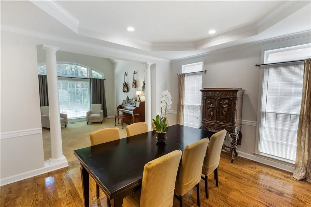 5710 Cameron Hall Place, Sandy Springs, Georgia 30328, 5 Bedrooms Bedrooms, ,3 BathroomsBathrooms,Residential,For Sale,5710 Cameron Hall Place,7626920