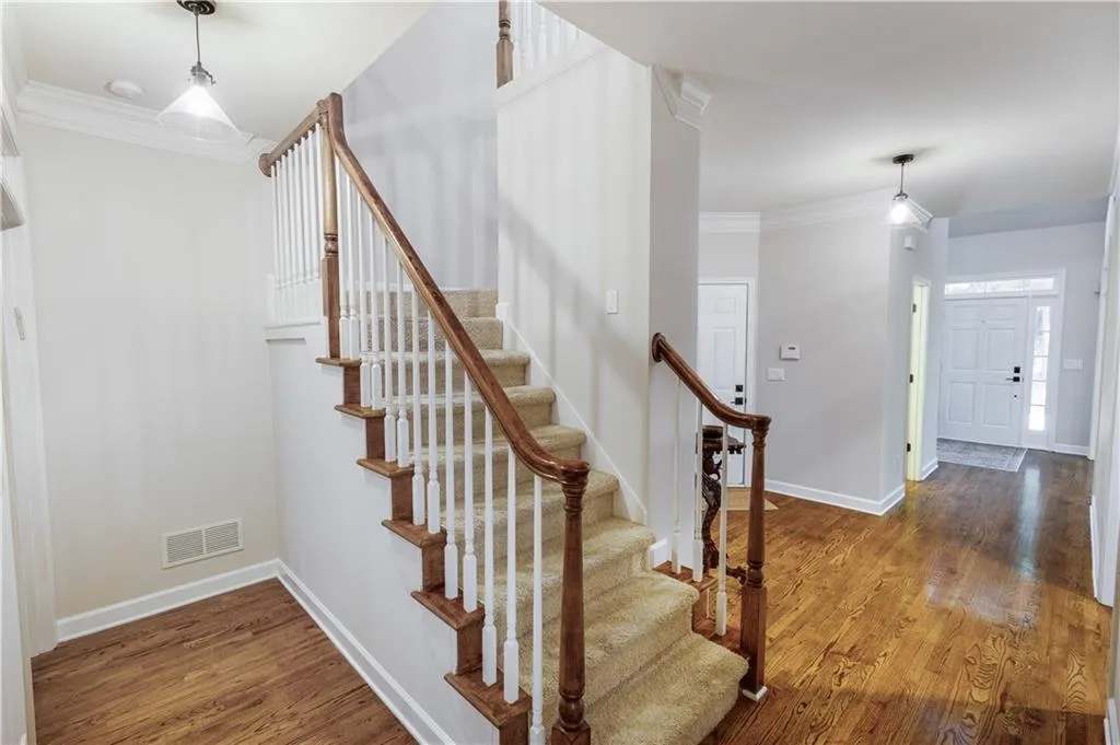 Steps to second level.
