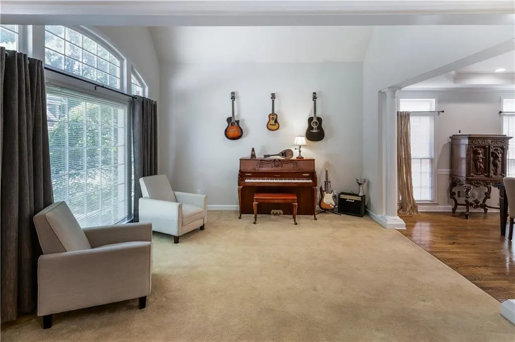 5710 Cameron Hall Place, Sandy Springs, Georgia 30328, 5 Bedrooms Bedrooms, ,3 BathroomsBathrooms,Residential,For Sale,5710 Cameron Hall Place,7626920