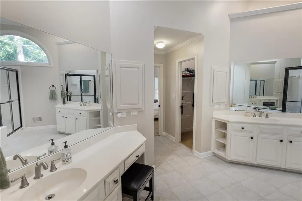 5710 Cameron Hall Place, Sandy Springs, Georgia 30328, 5 Bedrooms Bedrooms, ,3 BathroomsBathrooms,Residential,For Sale,5710 Cameron Hall Place,7626920