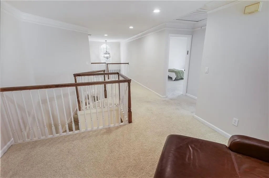 2nd Floor Landing
