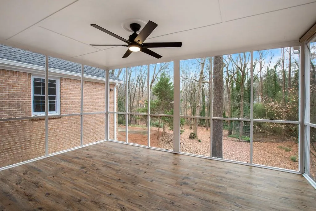 525 Valley Hall Drive, Sandy Springs, Georgia 30350, 7 Bedrooms Bedrooms, ,5 BathroomsBathrooms,Residential,Sold,525 Valley Hall Drive,6671431