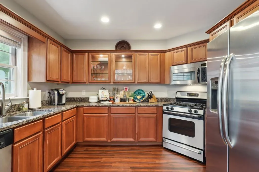 28 Mount Vernon Circle, Atlanta, Georgia 30338, 3 Bedrooms Bedrooms, ,2 BathroomsBathrooms,Residential,Sold,28 Mount Vernon Circle,7111675