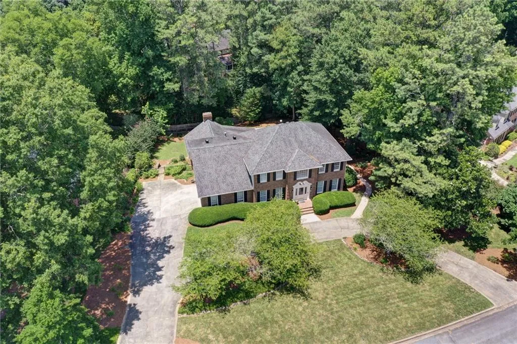7620 Brigham Drive, Sandy Springs, Georgia 30350, 6 Bedrooms Bedrooms, ,5 BathroomsBathrooms,Residential,Sold,7620 Brigham Drive,7243109